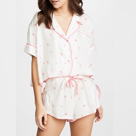 WILDFOX Rosebud Wallpaper Fell For You Pajama Set - Picture 2 of 8
